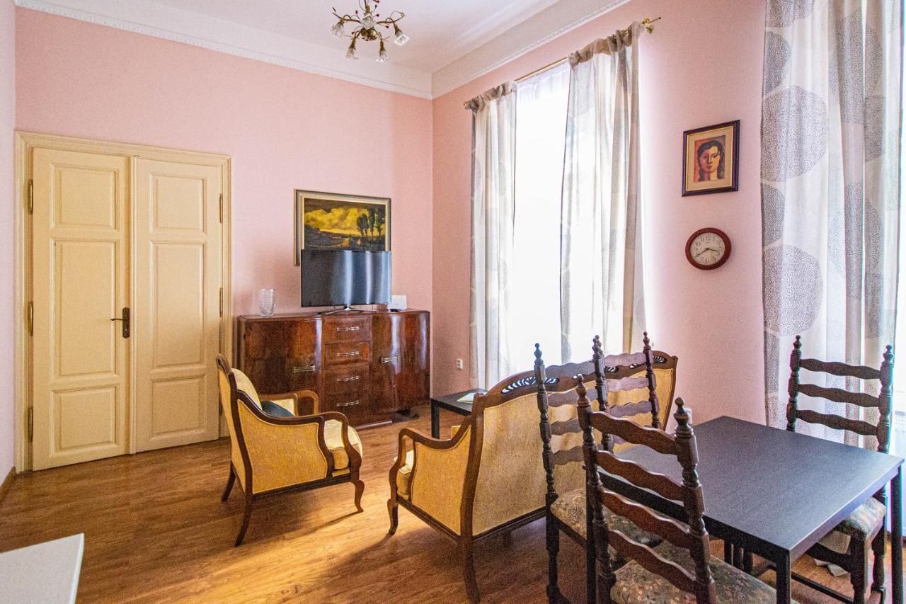 Astronomical Clock Suite By Ruterra ปราก ภายนอก รูปภาพ